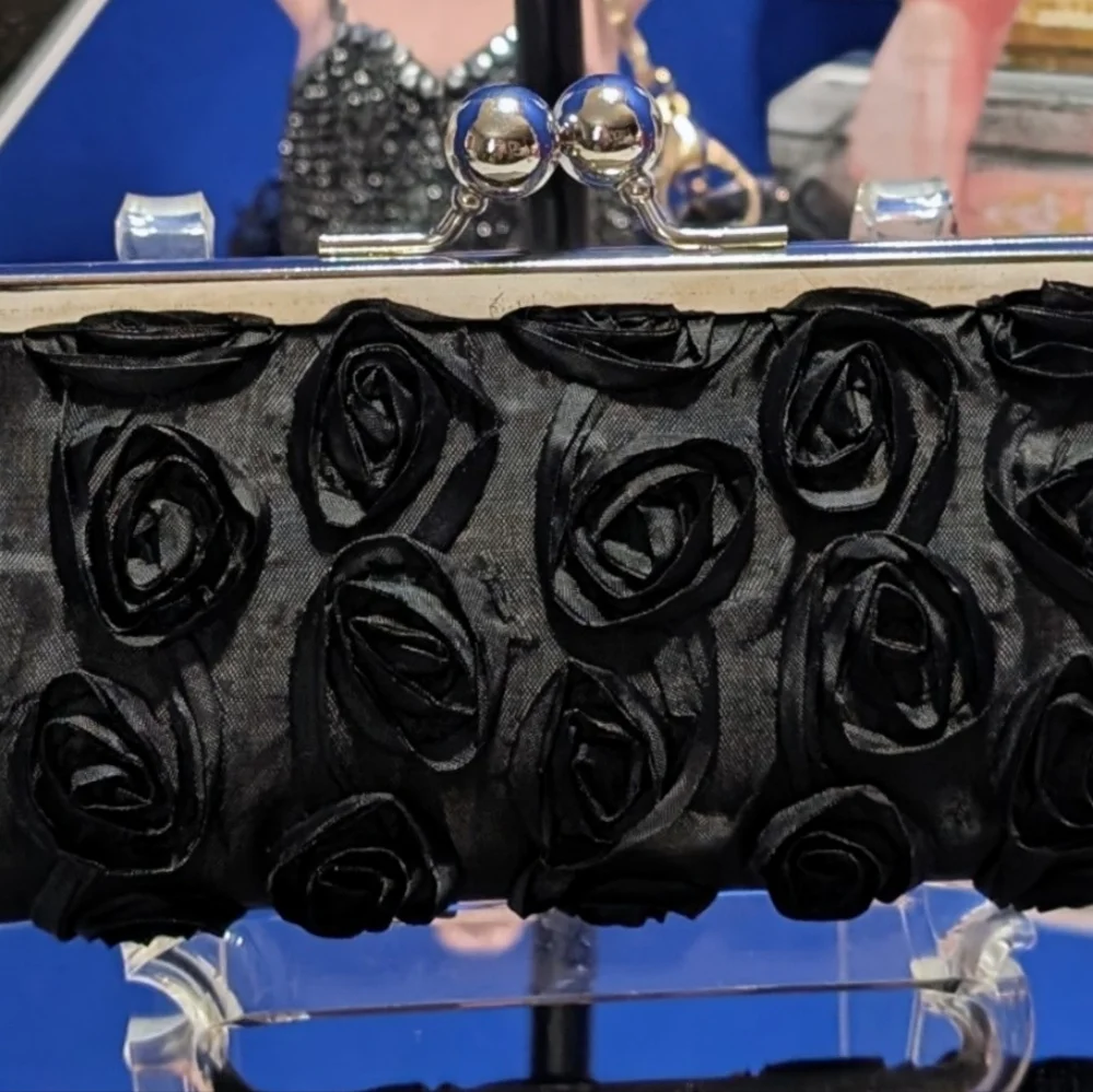 Vintage Elegant Black Rosette Tubular Evening Bag/Clutch/X body 🔥
